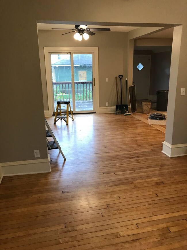 Building Photo - Updated House in Saint Paul.