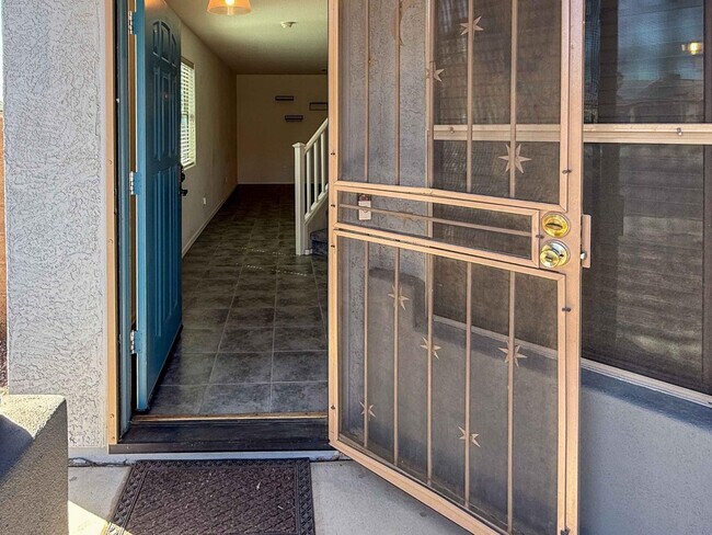 Foto del edificio - 3103 W Zachary Dr