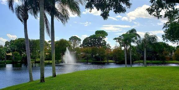 Foto del edificio - 118 Georgian Park Dr