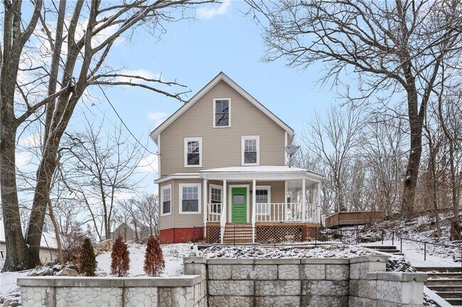 Building Photo - 1187 Mendon Rd