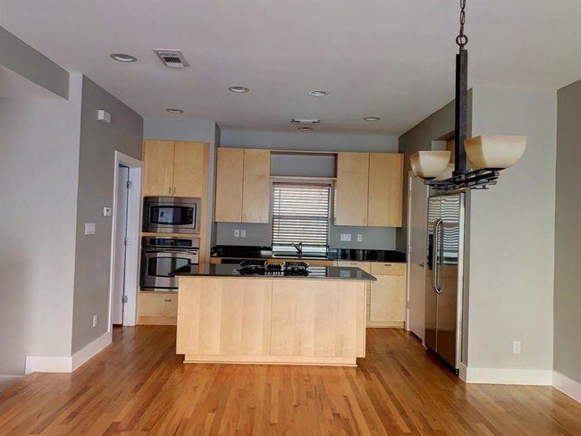Foto del edificio - 4402 Spencer St