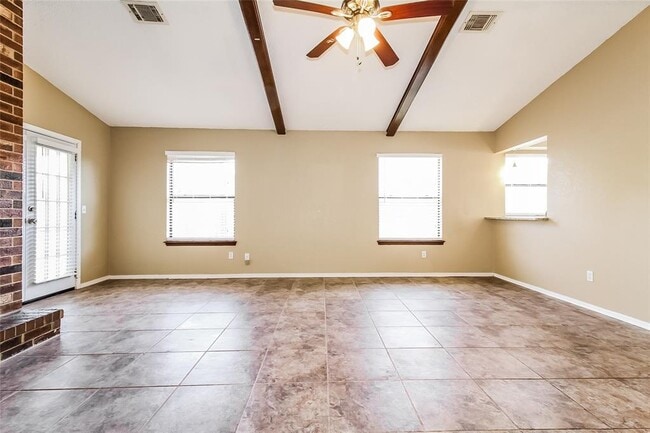 Foto del edificio - 2117 NE 8th St