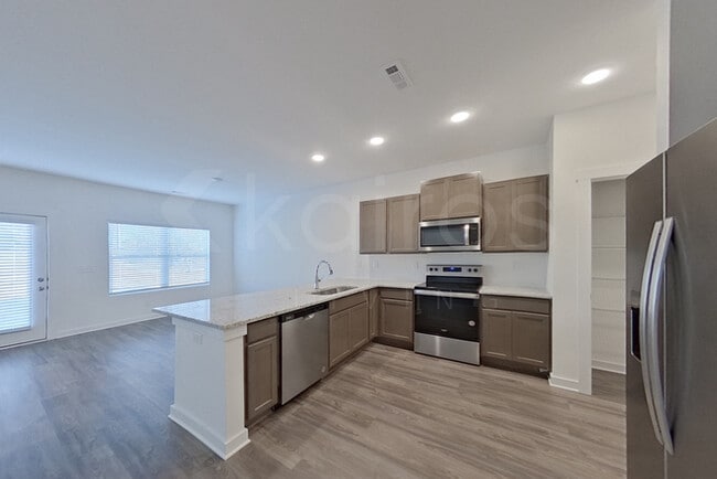 Foto del edificio - 6148 Taramore Ln NW