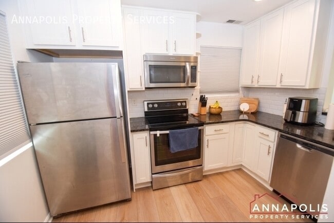 Foto del edificio - 1625 Hilltop Rd