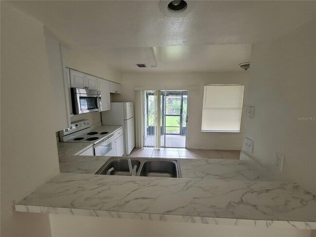 Foto del edificio - 3157 Windover Ave