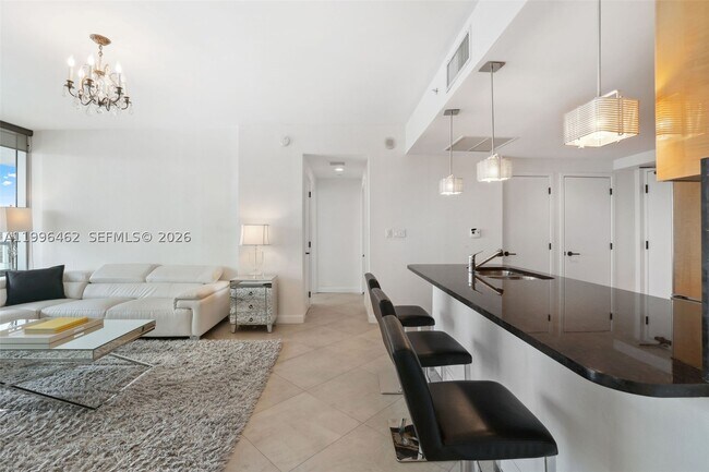 Foto del edificio - 6799 Collins Ave