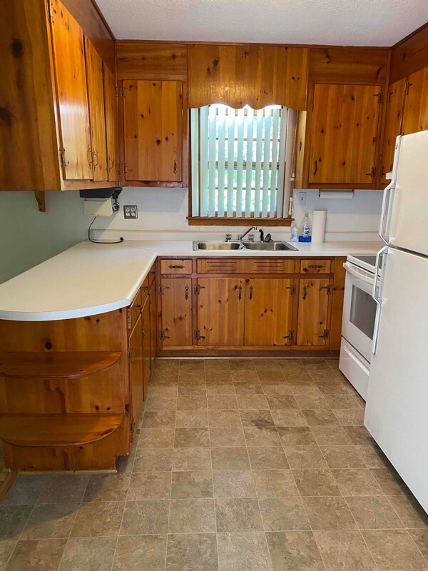 1208 Skyline Dr, Toccoa, GA 30577 House Rental in Toccoa, GA