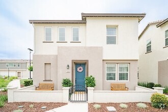 Building Photo - 1547 Currents Wy