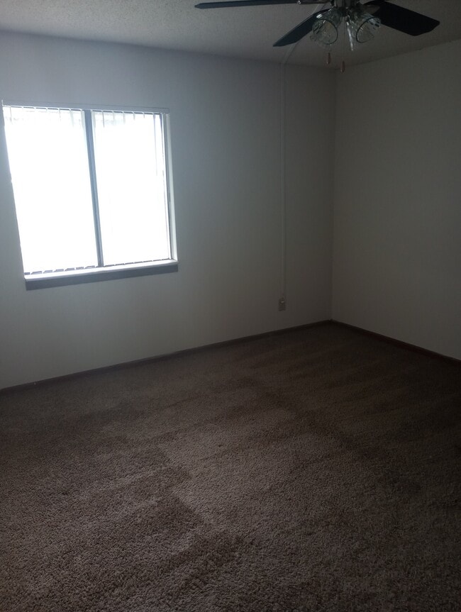 Bedroom - Marina Point Apartments