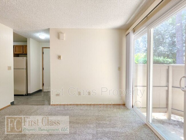 Foto del edificio - 4852 SW Murray Blvd