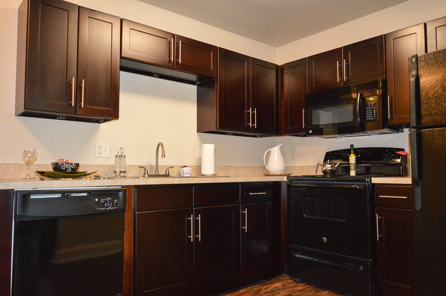 Renovated Kitchen - Willow Brooke Apartments