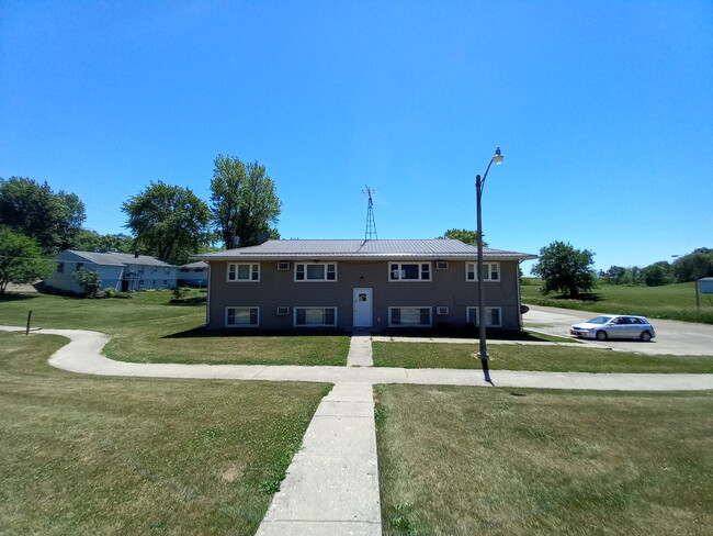 Building Photo - 103 S Campbell St
