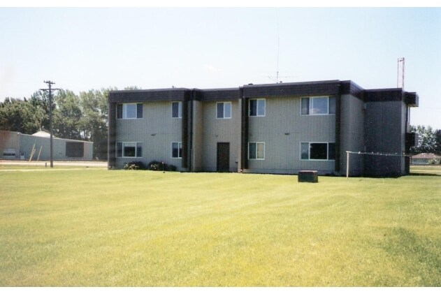 Foto del edificio - 1025-1027 E Railroad Ave