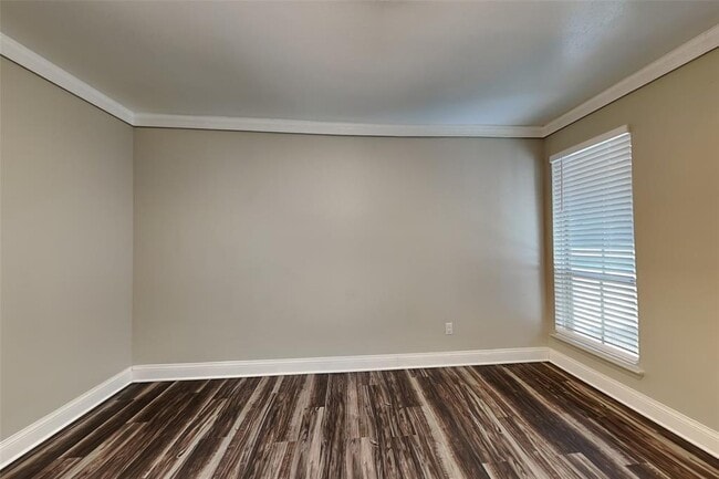 Building Photo - 1407 Hitherfield Dr