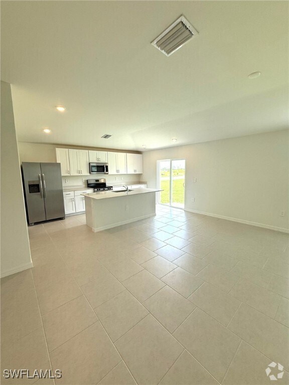 Building Photo - 17561 Paradiso Wy