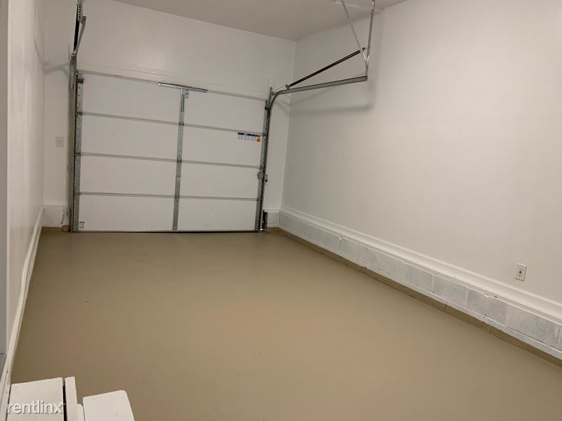 Primary Photo - 3 br, 1 bath House - 309C W Main St