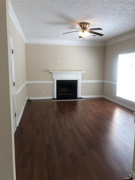 Foto del edificio - 4805 N Bridges Dr