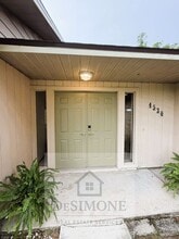 Building Photo - 4530 SW 46th St