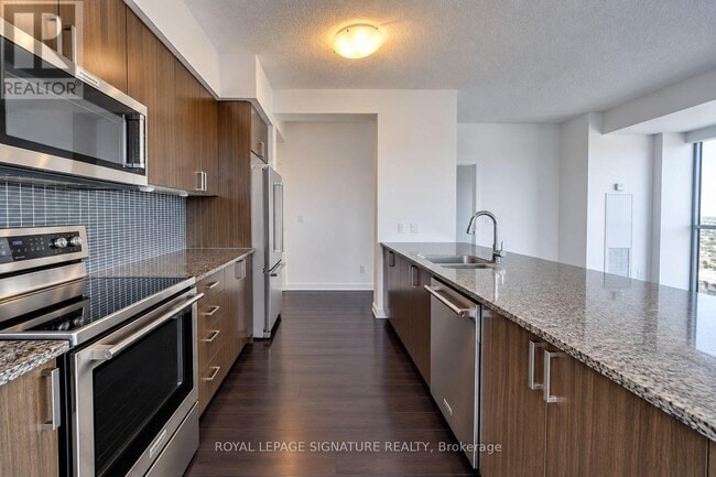 Building Photo - 1603 Eglinton Ave W