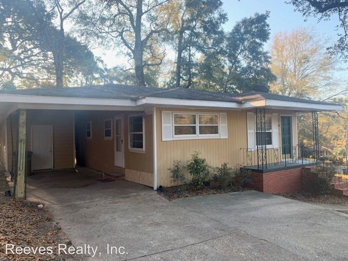 Primary Photo - 3 br, 1 bath House - 1214 Oak Lane Circle W
