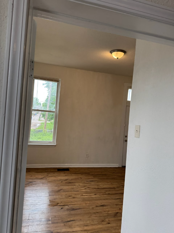 Building Photo - 3747 Oregon Ave