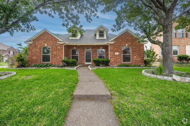 Building Photo - 11821 Cotswold Dr