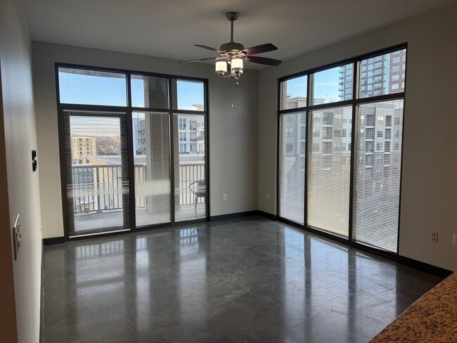 Building Photo - Luxury condo in the Rhythm at Music Row