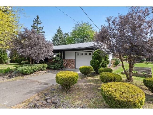 Foto del edificio - 7810 SW Pitic Ln