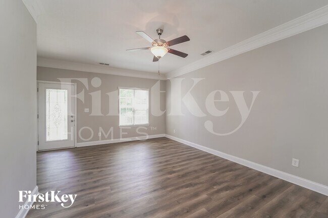 Foto del edificio - 2408 Kinmere Dr