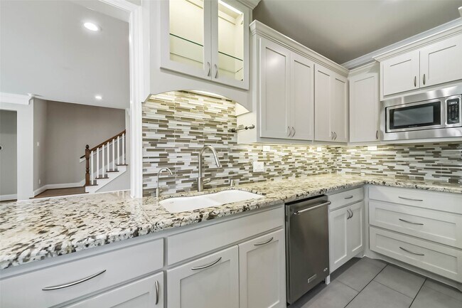 Foto del edificio - 1317 Chantilly Ln