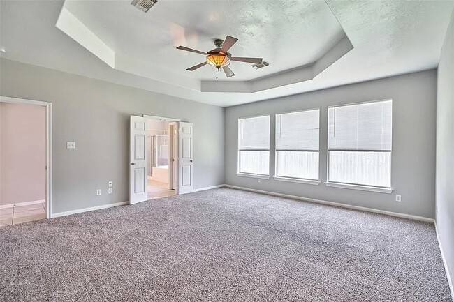 Foto del edificio - 13714 Hillingdale Ln