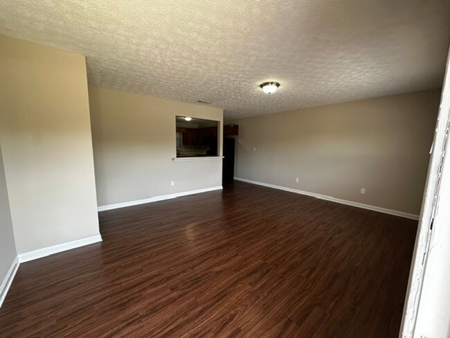 Photo - 195/197 Michele Dr Apartment