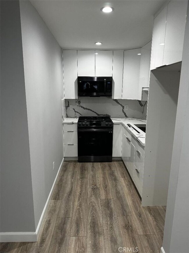 Building Photo - 13144 Yerba St
