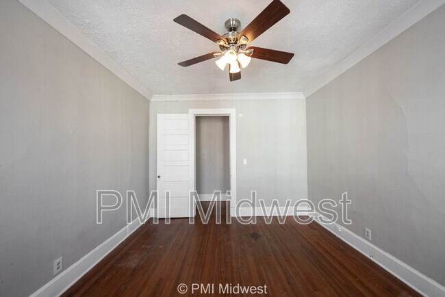 Foto del edificio - 125 E 17th St