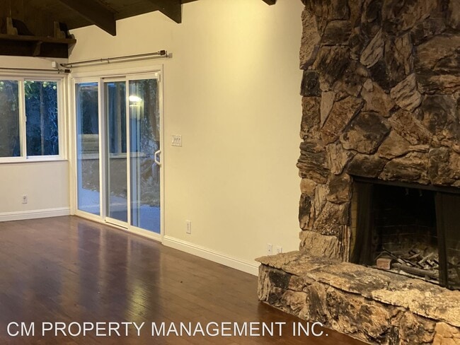 Building Photo - 3 br, 2 bath House - 524 Fern Ridge Court