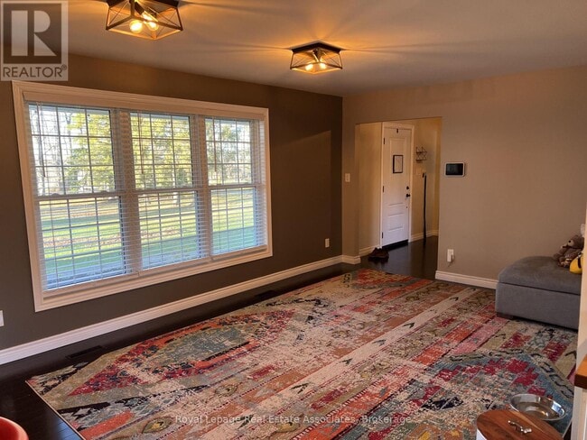 Building Photo - 9449 10th Sideroad