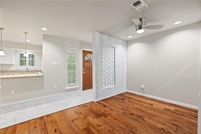 Building Photo - 869 Wax Myrtle Ln
