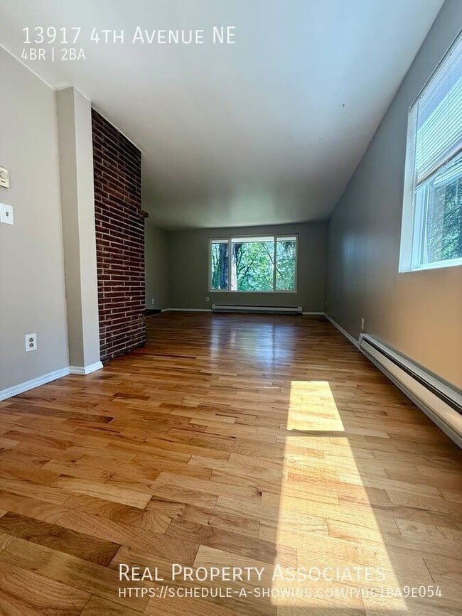 Building Photo - 13917 4th Ave NE