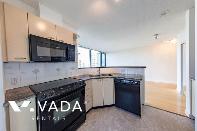 Building Photo - The Lions Studio For Rent 1510-1331 Albern...