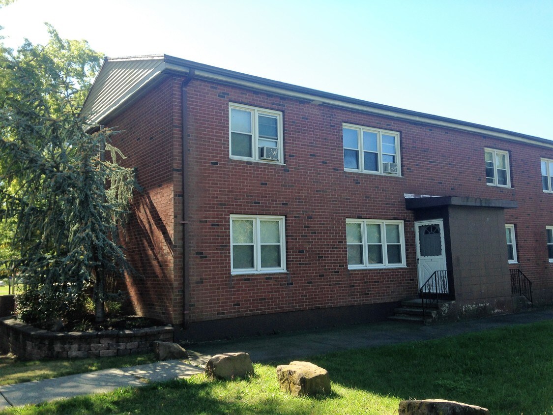 694 Woodward Ave, New Haven, CT 06512 Townhome Rentals in New Haven CT