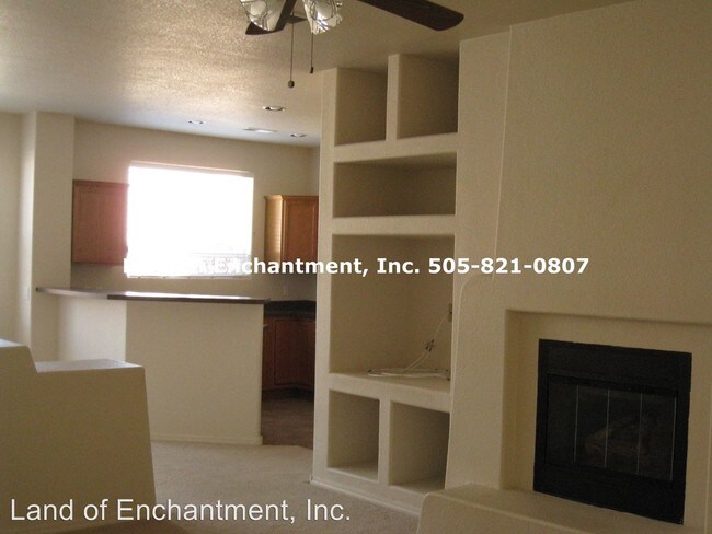 Building Photo - 6547 Los Pueblos Pl NW