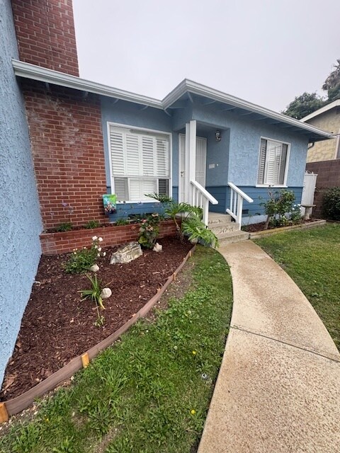 Foto del edificio - 1125 W Crestwood Ave