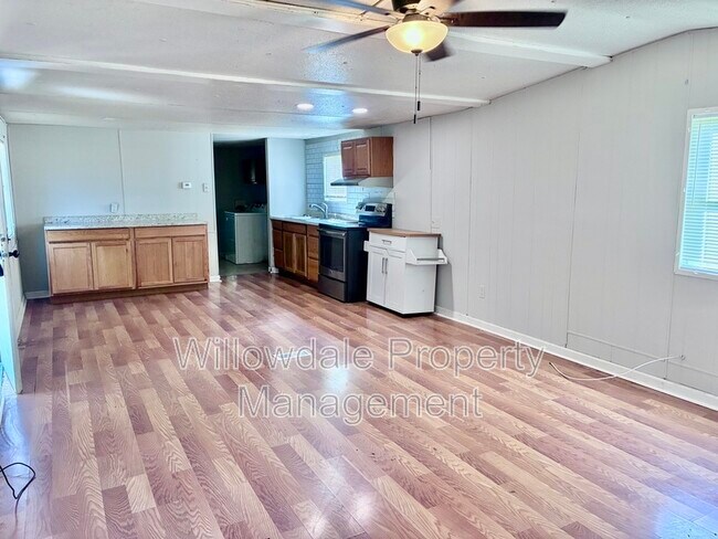 Foto del edificio - 3020 Rustic Country Dr