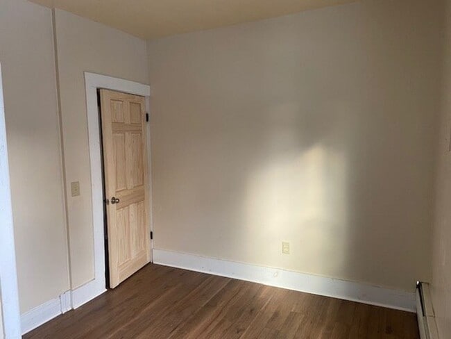 Foto del edificio - 56 Lincoln Ave