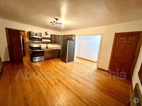 Building Photo - 116 Cumberland Ct
