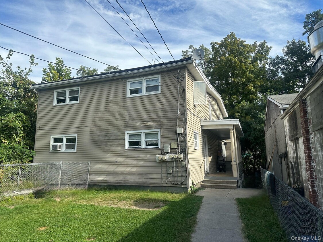 Primary Photo - 648 Broadway