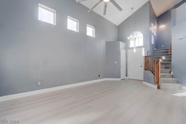 Foto del edificio - 879 Cozy Valley St