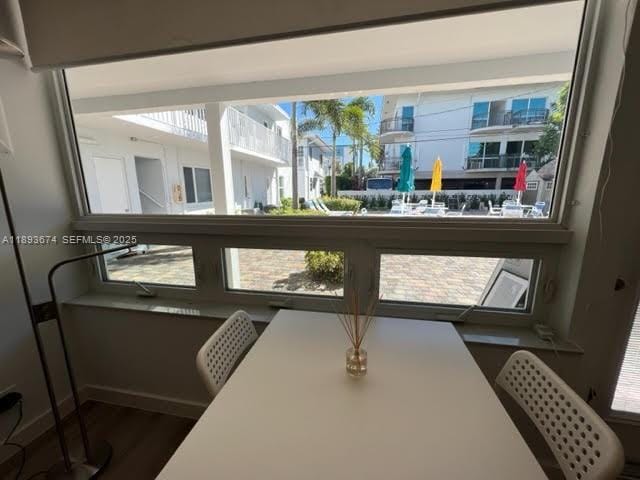 Foto del edificio - 4228 N Ocean Dr