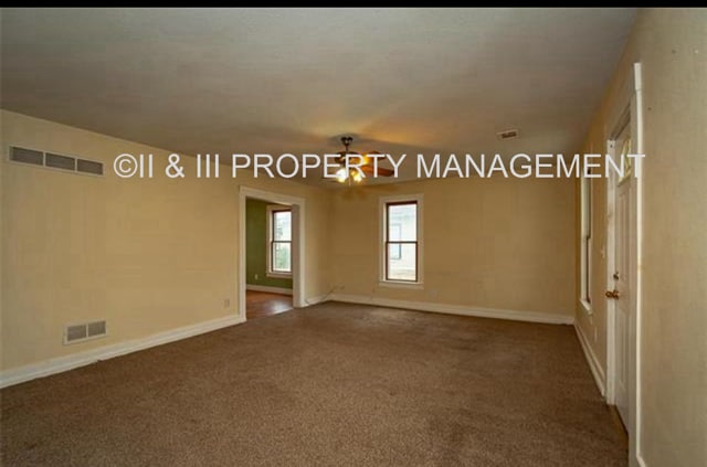 Building Photo - 507 S Ash St