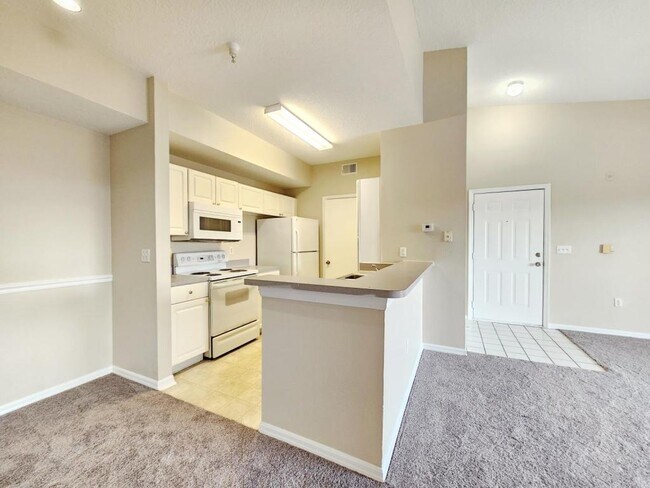 Foto del edificio - 5536 Metrowest Blvd, unit 8 308
